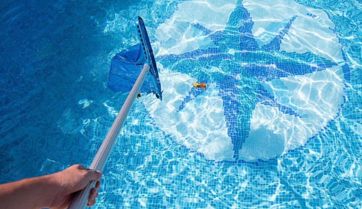  																			Pulire piscine in modo semplice e veloce: la guida 									
