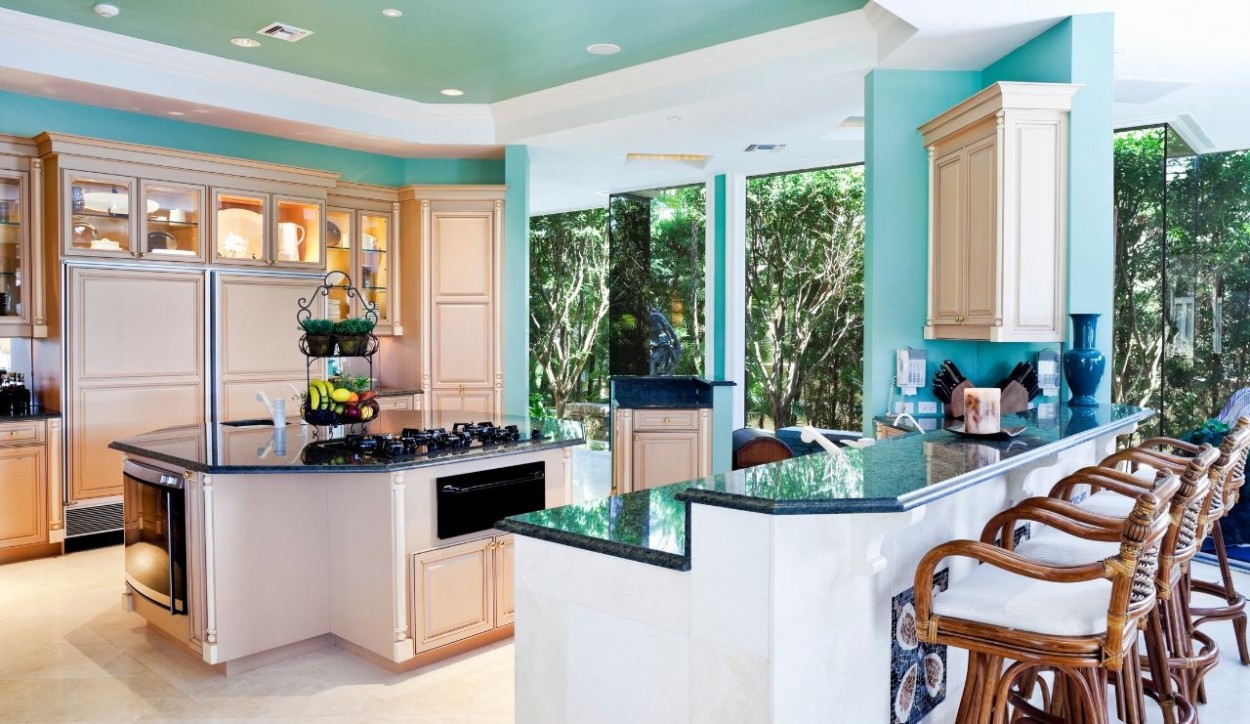 Arredare una cucina di una casa al mare: suggerimenti e idee Arredare una cucina di una casa al mare: suggerimenti e idee